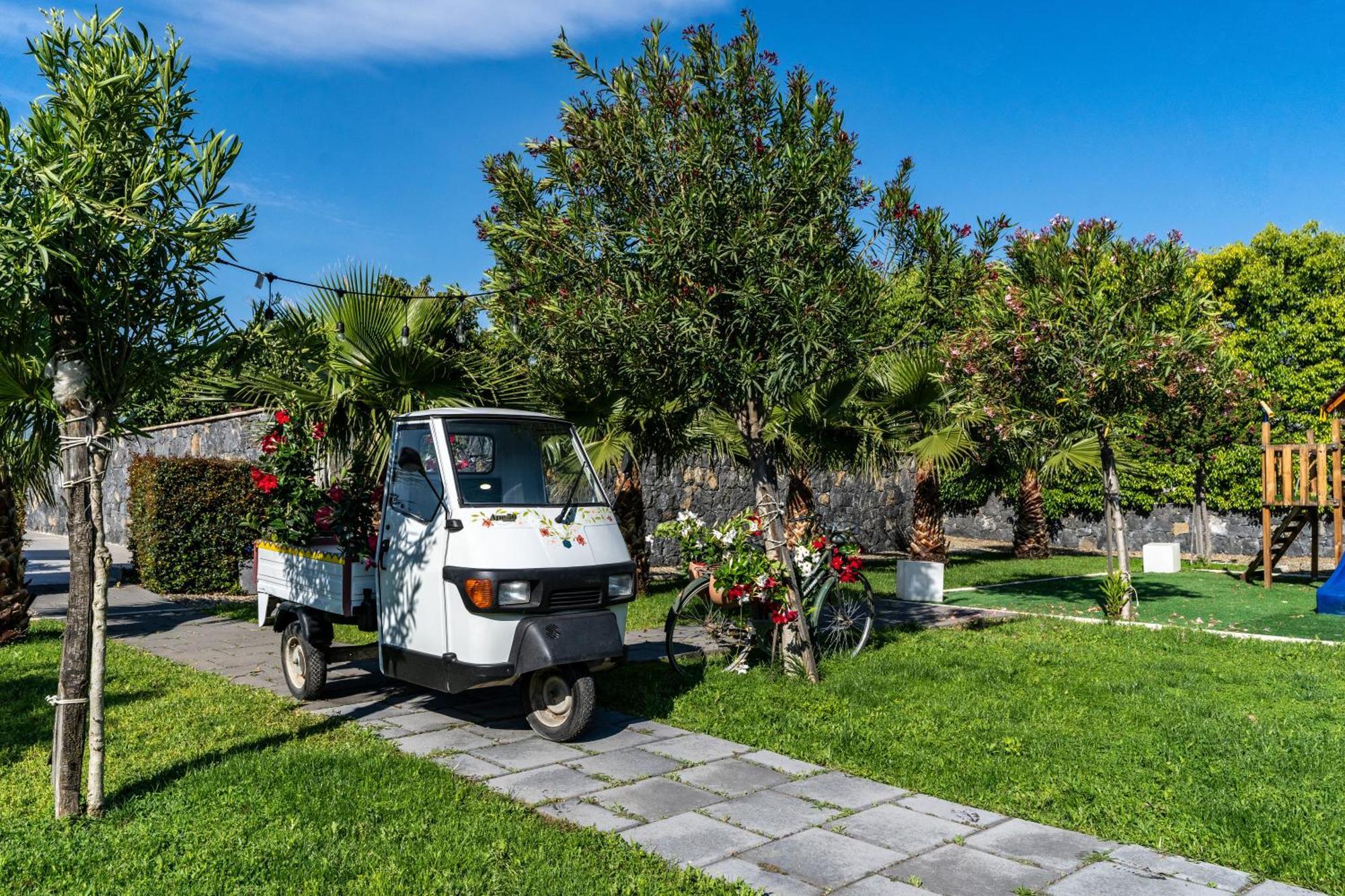 Dipladenia Garden Country Resort Mascali Εξωτερικό φωτογραφία